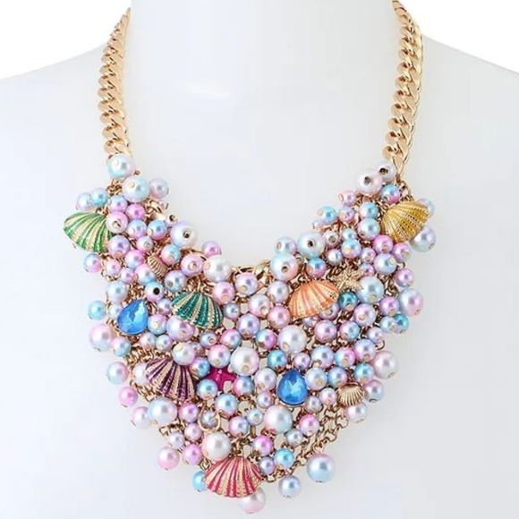 NWT Betsey Johnson Pearl Shell Statement Necklace